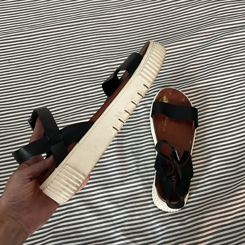 MIA Sandals 8.5